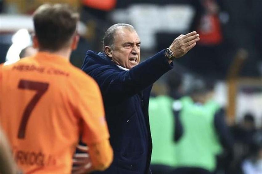 Beşiktaş-Galatasaray derbisi sonrası Fatih Terim'den Mostafa Mohamed'e penaltı sitemi: Topu almış eline...