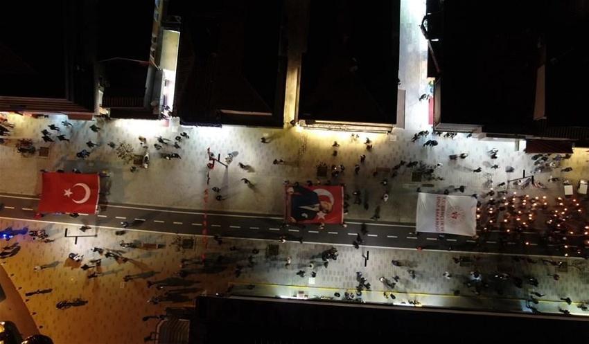 Türkiye tek yürek oldu! 29 Ekim Cumhuriyet Bayramı fener alayı...
