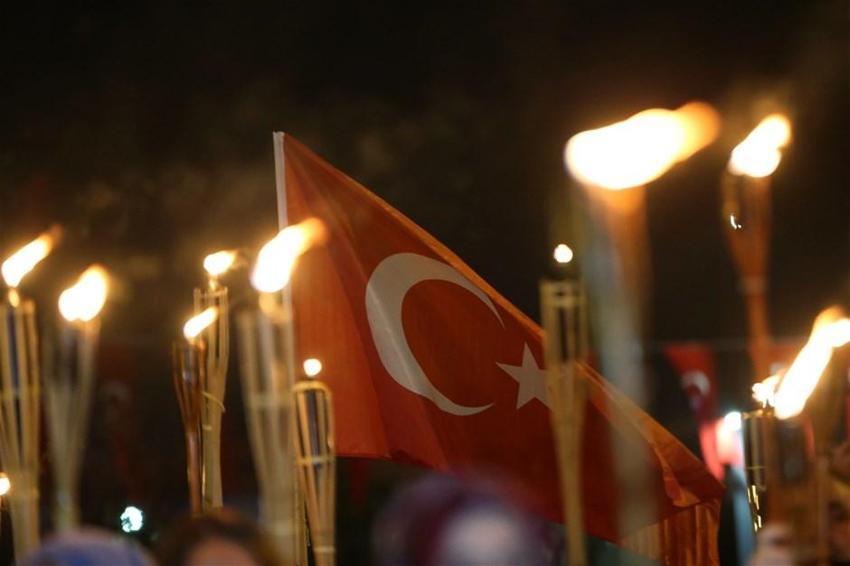 Türkiye tek yürek oldu! 29 Ekim Cumhuriyet Bayramı fener alayı...