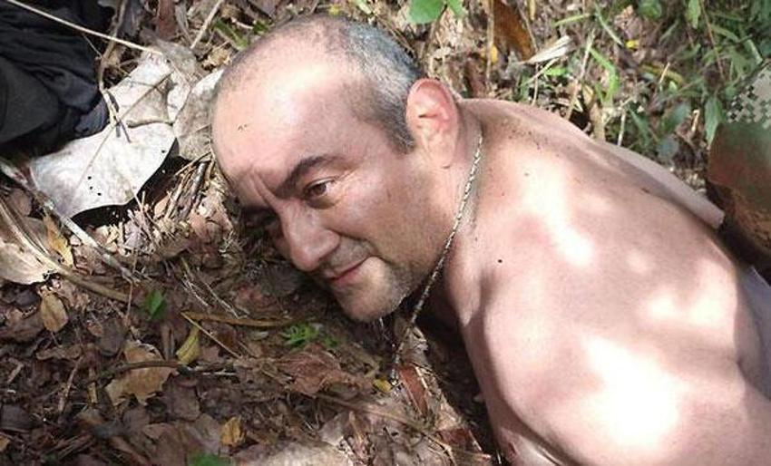 Dünyanın en tehlikeli suçlusu dev operasyonla yakalandı! 22 helikopter havalandı 500 asker harekete geçti...