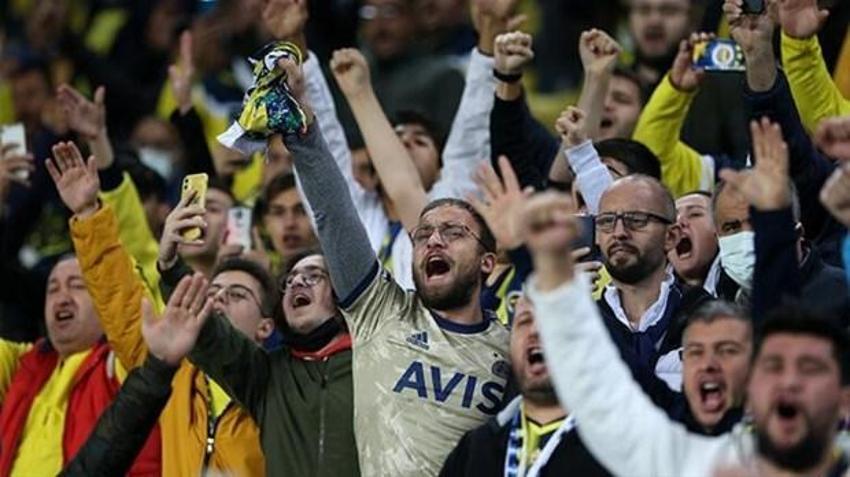 Fenerbahçe - Alanyaspor maçı sonrası tribünler karıştı! İsyan bayrağı açıldı, 'Yönetim istifa' sesleri...