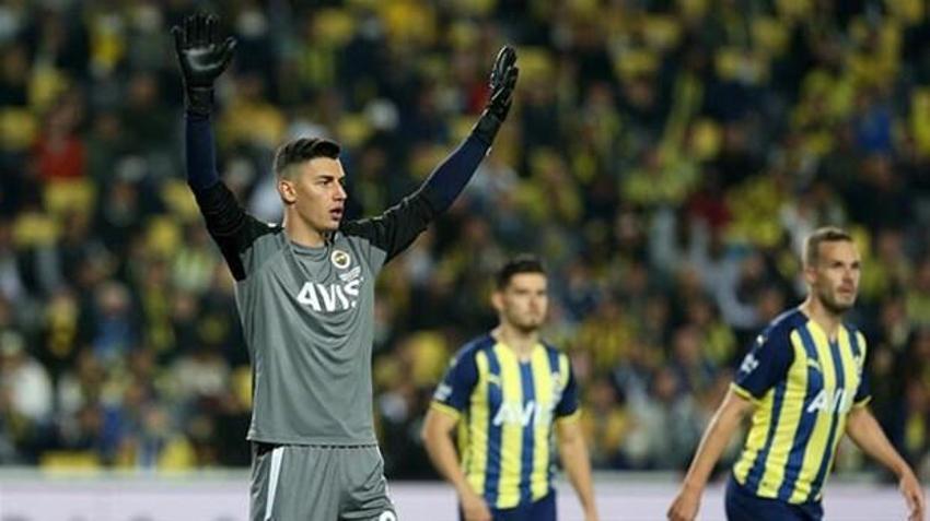 Fenerbahçe - Alanyaspor maçı sonrası tribünler karıştı! İsyan bayrağı açıldı, 'Yönetim istifa' sesleri...