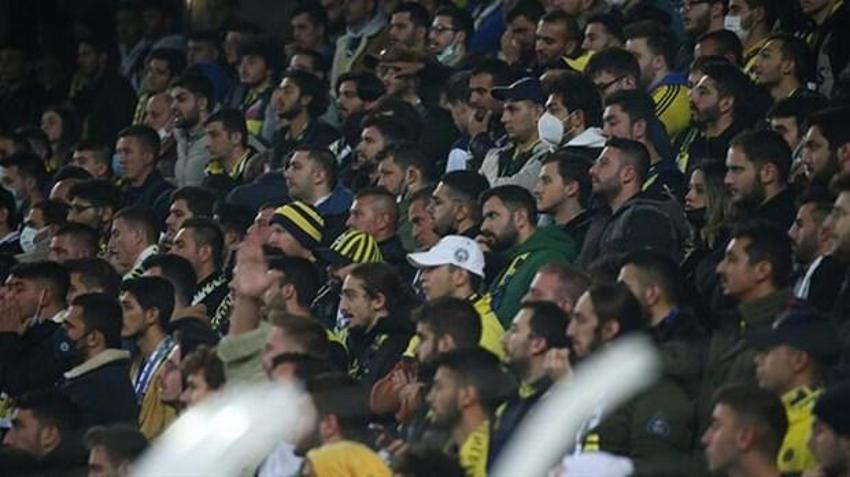Fenerbahçe - Alanyaspor maçı sonrası tribünler karıştı! İsyan bayrağı açıldı, 'Yönetim istifa' sesleri...