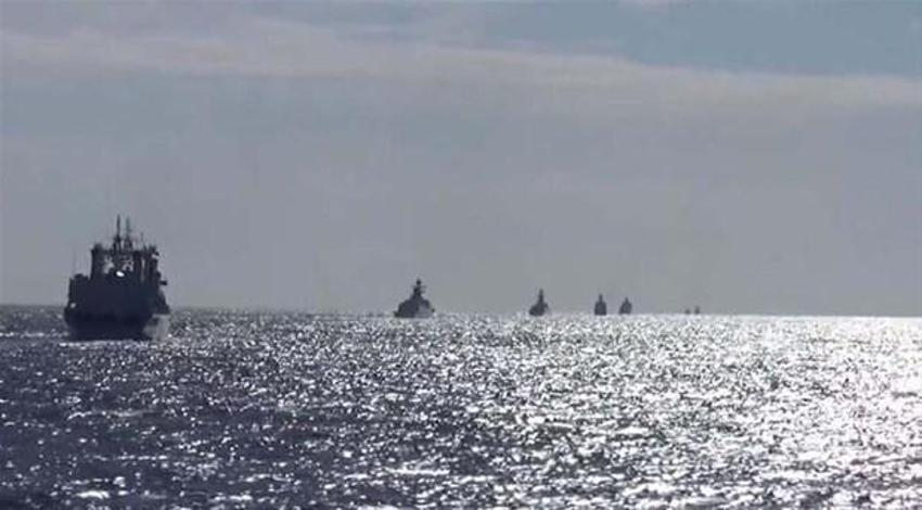 Jetler havalandı! Gemiler yola çıktı! Savaş...