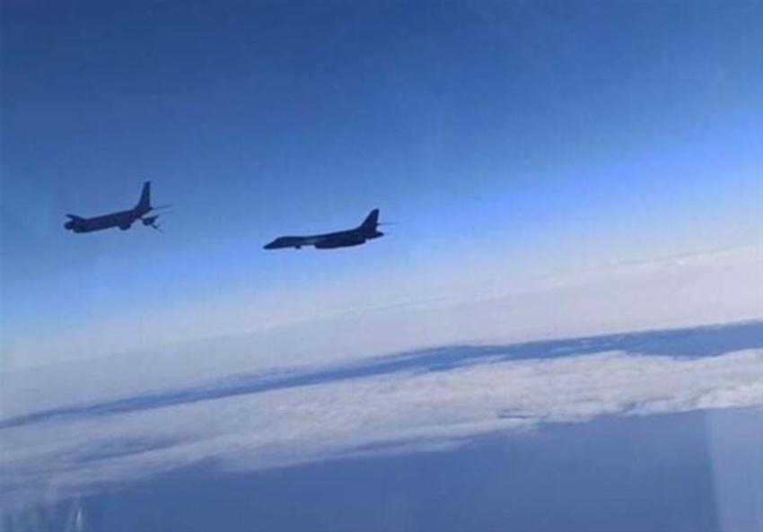 Jetler havalandı! Gemiler yola çıktı! Savaş...