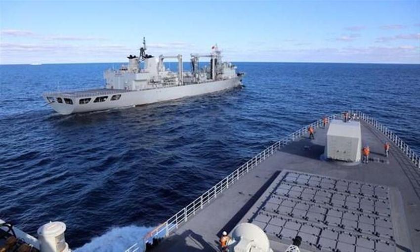 Jetler havalandı! Gemiler yola çıktı! Savaş...