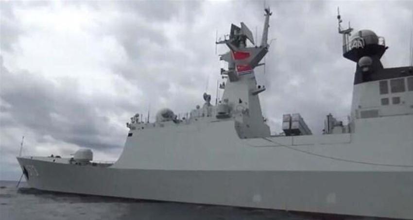 Jetler havalandı! Gemiler yola çıktı! Savaş...