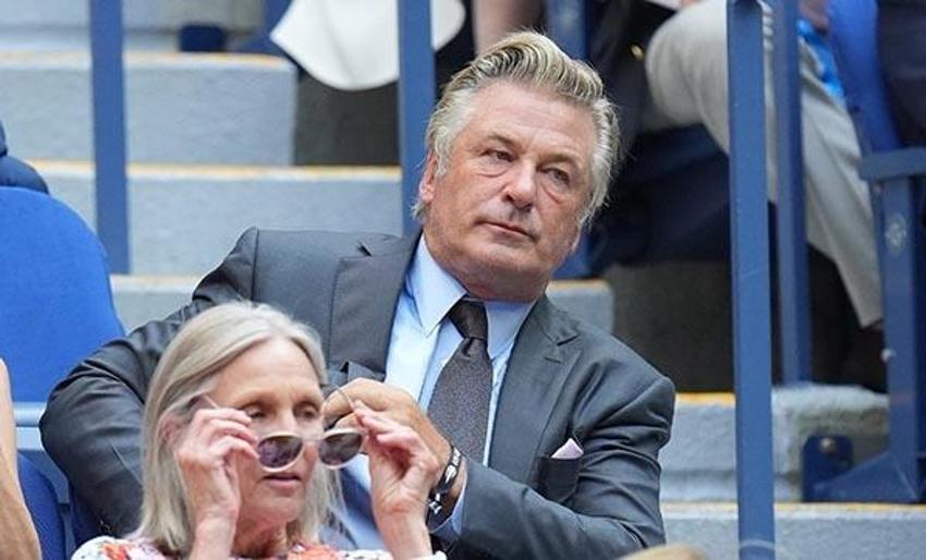 Alec Baldwin film setinde nasıl katil oldu? Kan donduran iddia: Silahı değiştirildi...