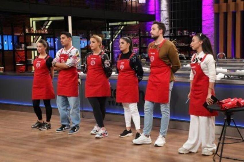 MasterChef'te midye dolma yarışı! Seçtiği kaptana yenildi!