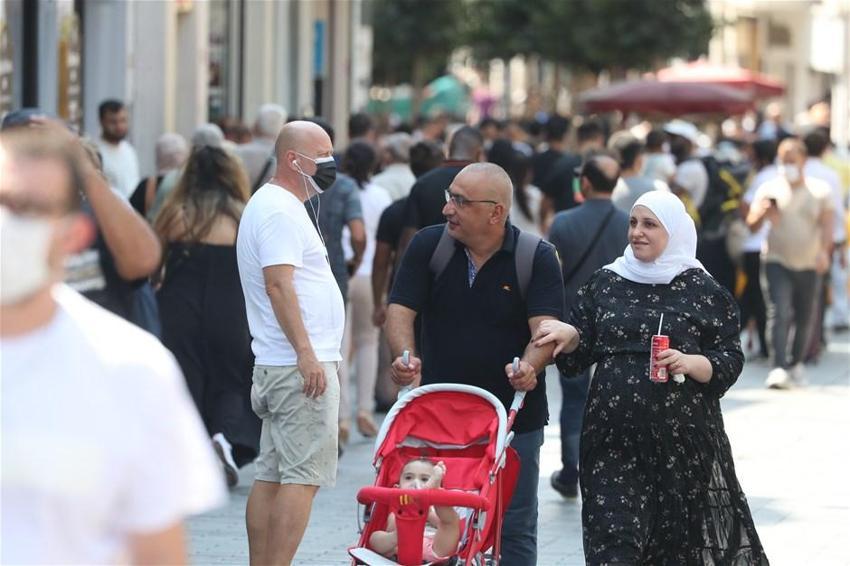 Hafta içi hafa sonu sokağa çıkma yasakları ile ilgili son dakika açıklaması! Ve belli oldu bakan duyurdu...