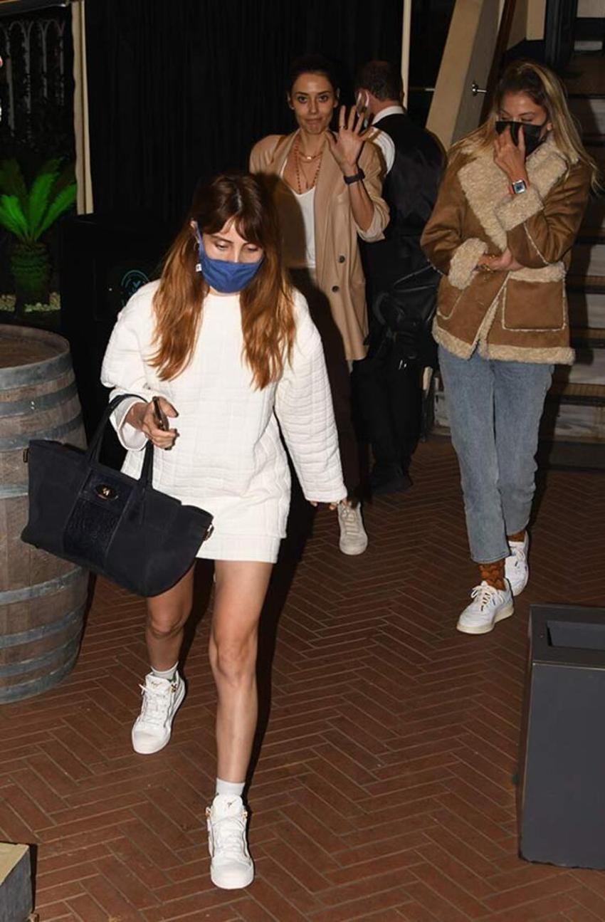 'Muhteşem Yüzyıl'da Meryem Uzerli krizi... Cansu Dere ve Nur Fettahoğlu'ndan cevap