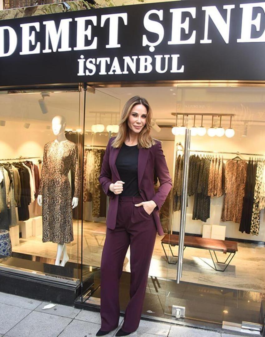 Demet Şener yeni sevgilisi Tolga Arman'la verdiği pozları ilk kez paylaştı!