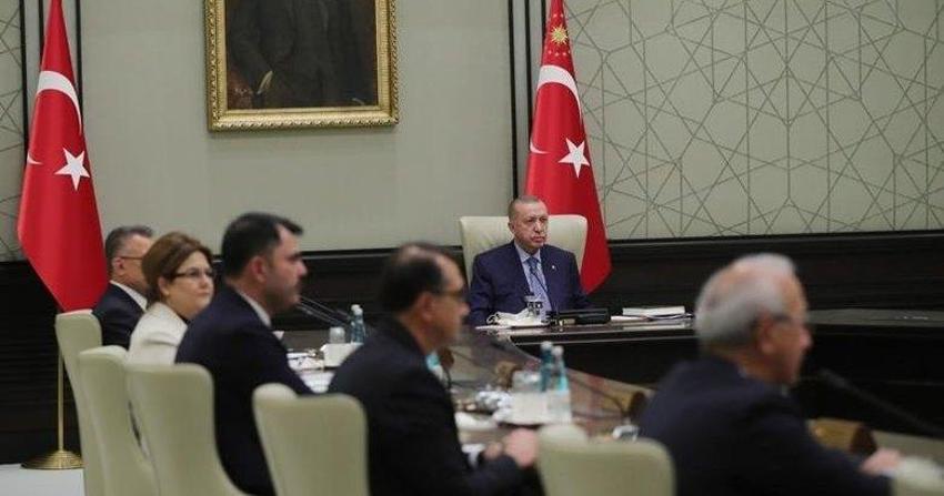 Hafta içi hafta sonu yasaklarıyla ilgili flaş gelişme! Tedbirler masada! Ve belli oluyor! Kafeler, restoranlar, AVM'ler...