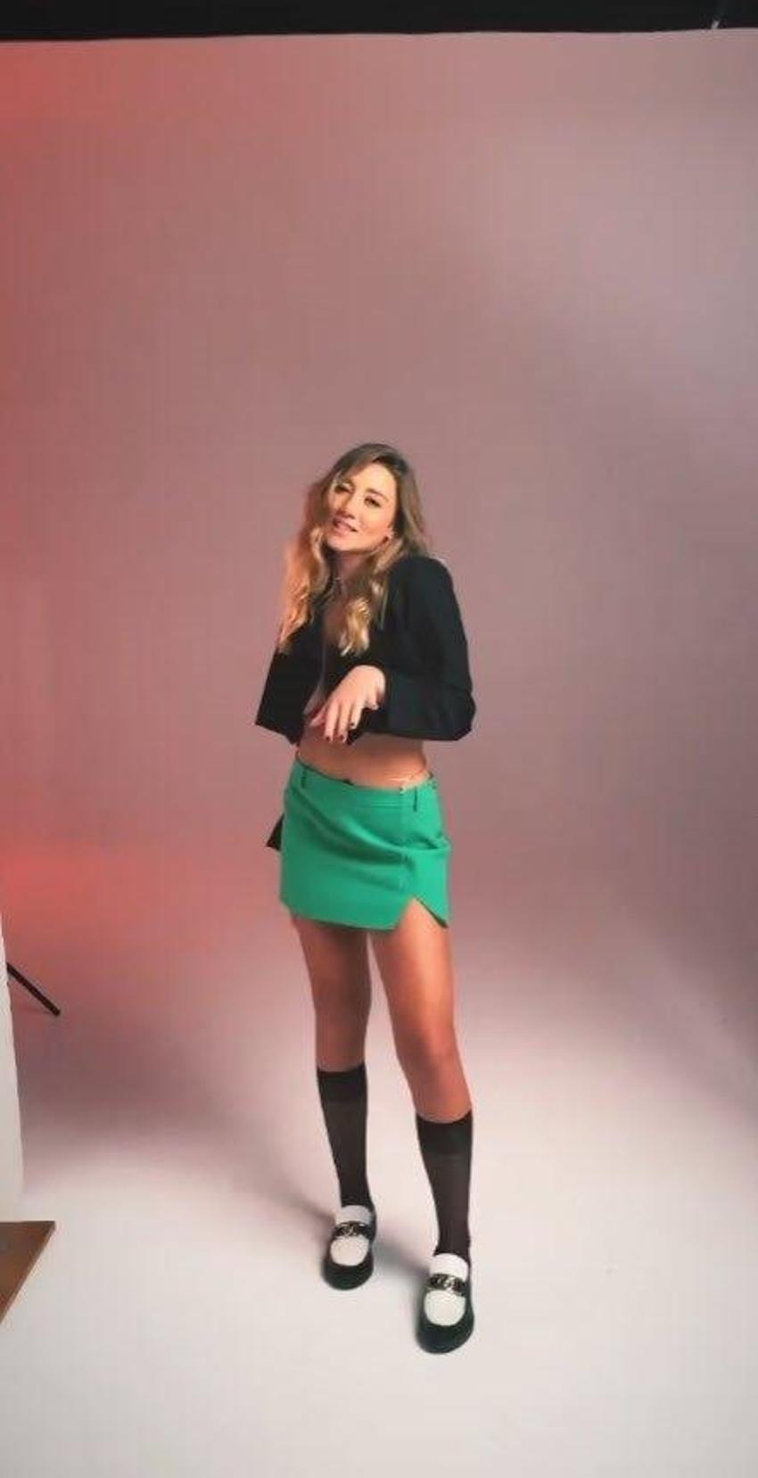 Survivor Aleyna Kalaycıoğlu'ndan olay pozlar!
