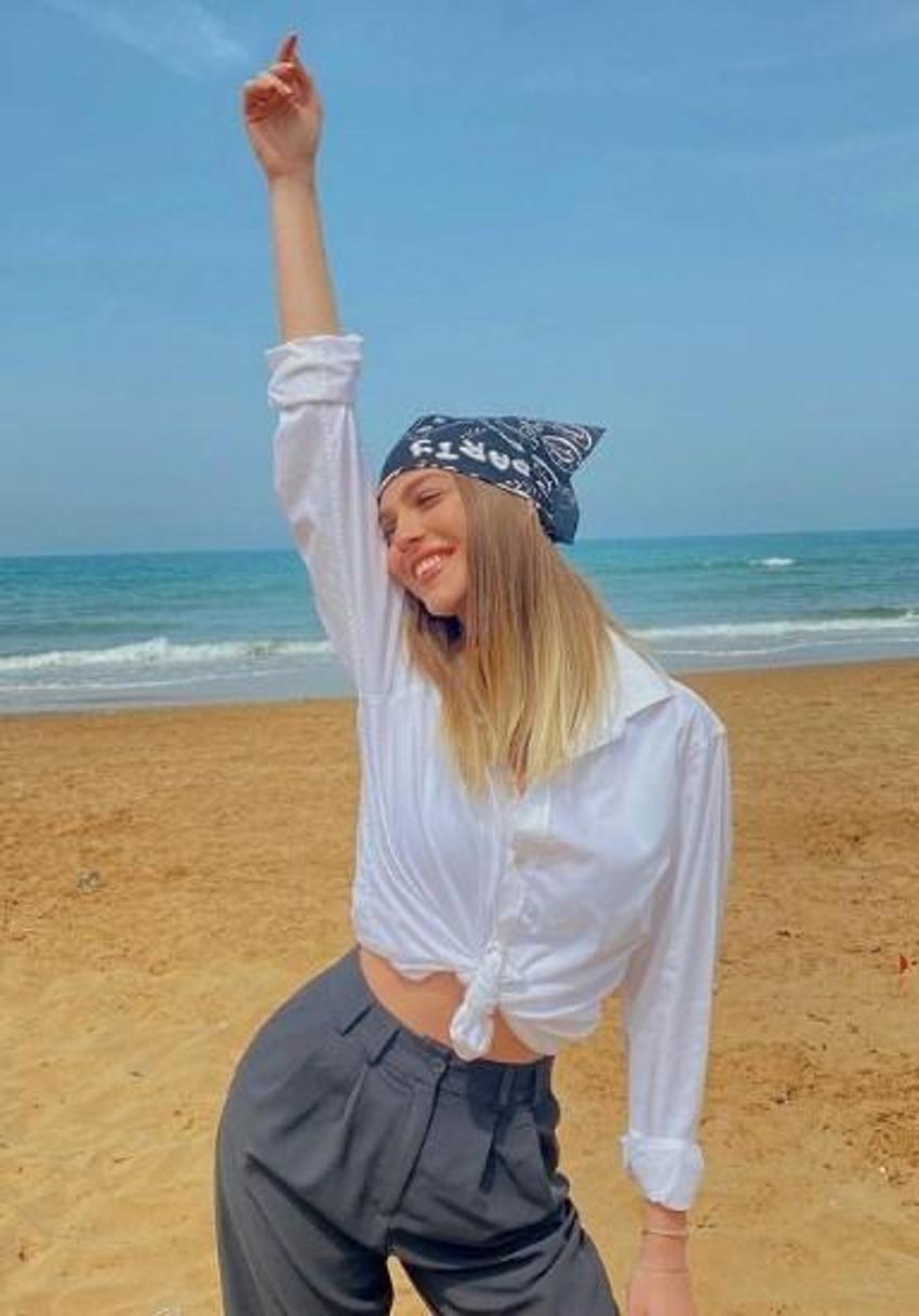İbrahim Tatlıses'in gelini Yasemin Şefkatli pozlarıyla beğeni topluyor!