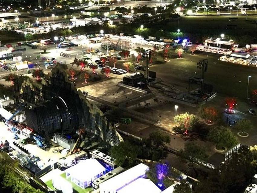 Kylie Jenner ve Kendall Jenner dünyayı şok etti! Travis Scott konserinde cesetlerin arasından maske ve kapüşon takarak...