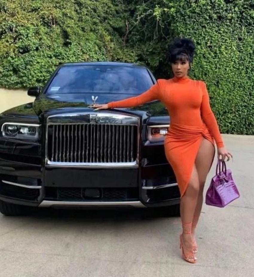 Araba kullanamayan Cardi B'nin lüks otomobil koleksiyonu!