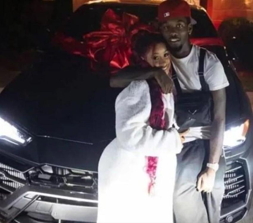 Araba kullanamayan Cardi B'nin lüks otomobil koleksiyonu!