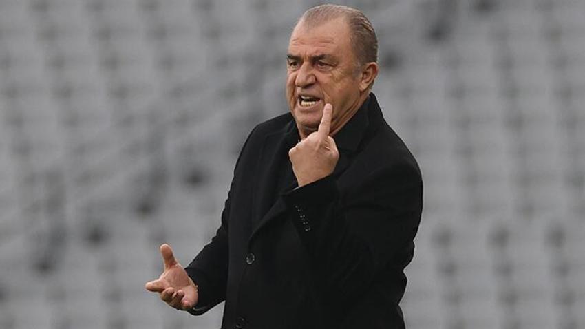 Araya Arda Turan bile girdi ama... Fatih Terim istedi Burak Elmas üçünü de kovdu! Galatasaray'da kriz...