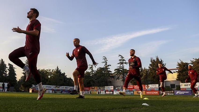 Araya Arda Turan bile girdi ama... Fatih Terim istedi Burak Elmas üçünü de kovdu! Galatasaray'da kriz...