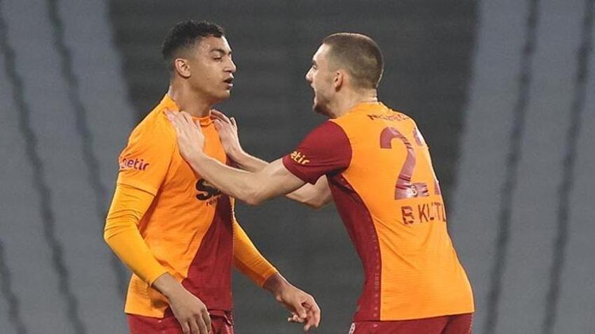 Araya Arda Turan bile girdi ama... Fatih Terim istedi Burak Elmas üçünü de kovdu! Galatasaray'da kriz...