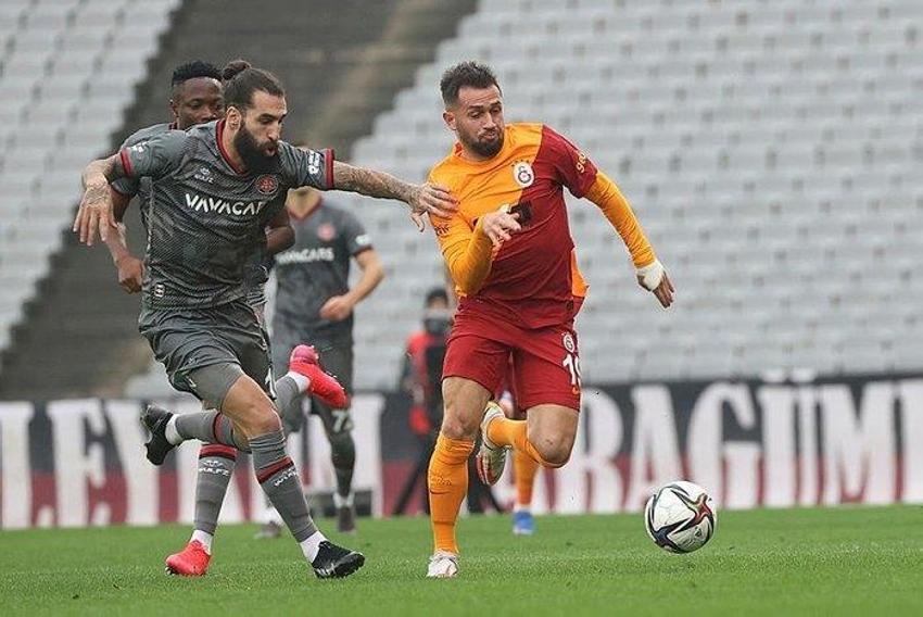 Araya Arda Turan bile girdi ama... Fatih Terim istedi Burak Elmas üçünü de kovdu! Galatasaray'da kriz...