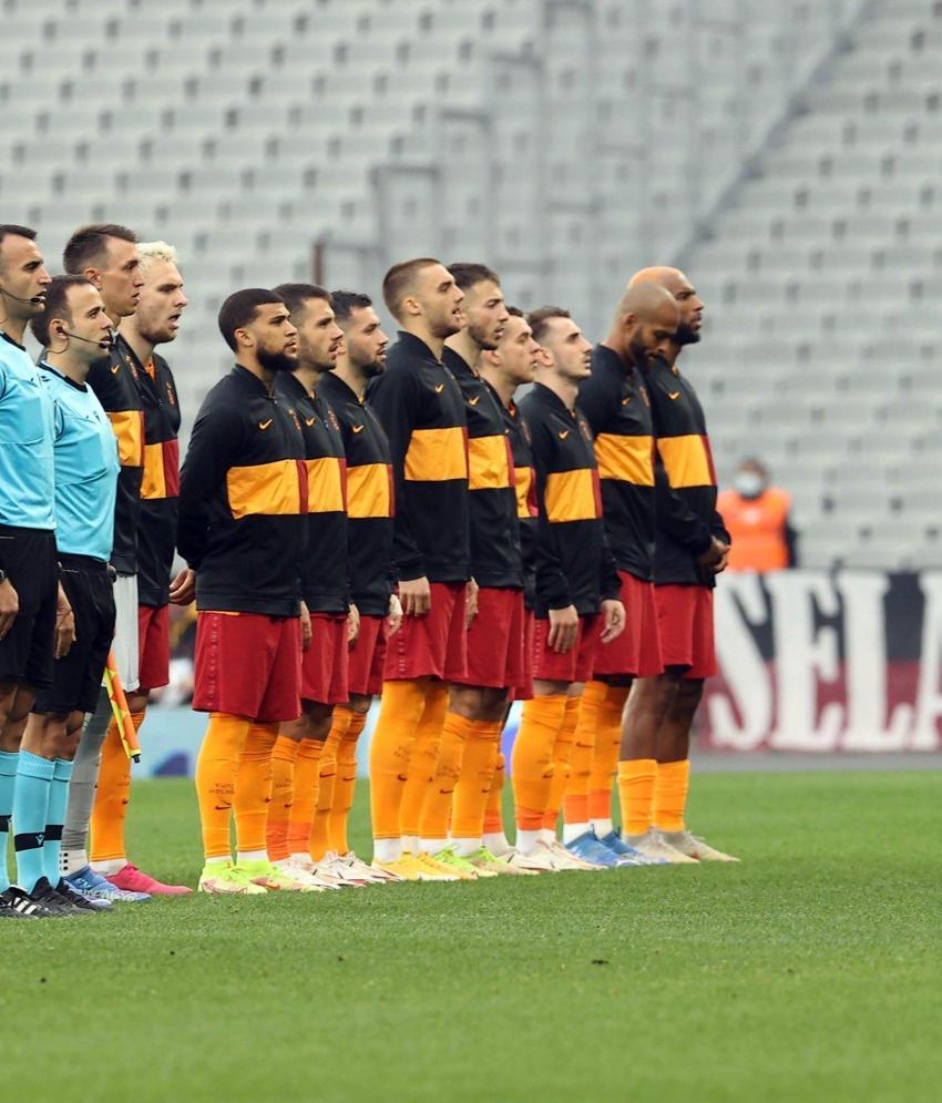 Araya Arda Turan bile girdi ama... Fatih Terim istedi Burak Elmas üçünü de kovdu! Galatasaray'da kriz...