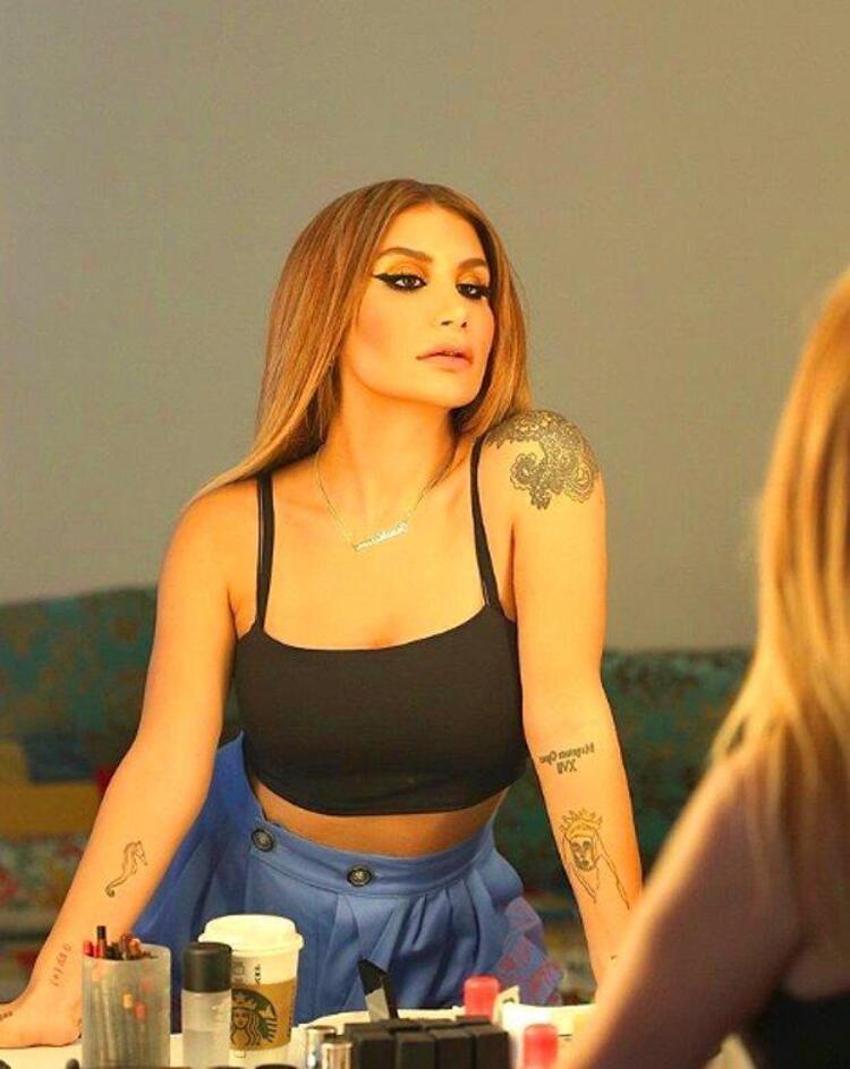 İrem Derici göğüs estetiğinin fiyatını açıkladı!