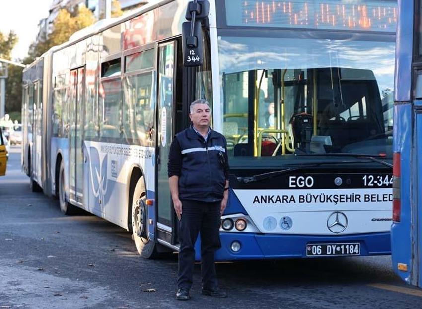 Büyük Önder Atatürk'ü anıyoruz... Saat 9'u 5 geçe hayat durdu!