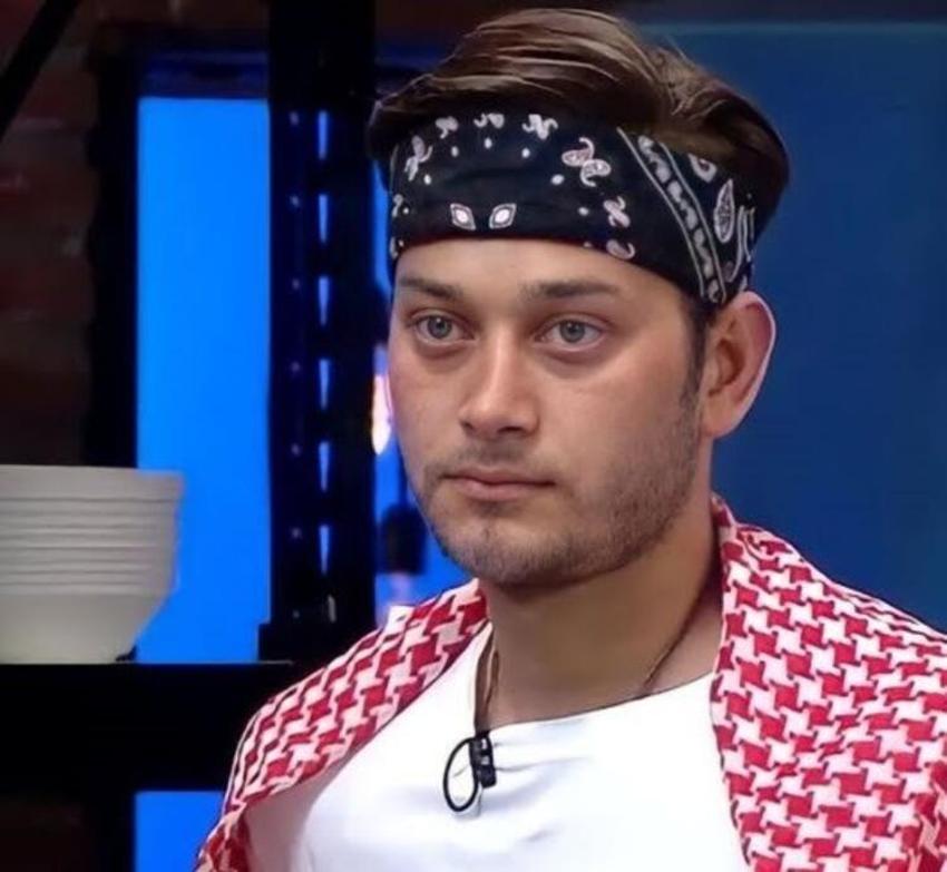 MasterChef 2021'de bomba gelişme! Acun Ilıcalı, Emre Büber'e hayatının fırsatını sundu!