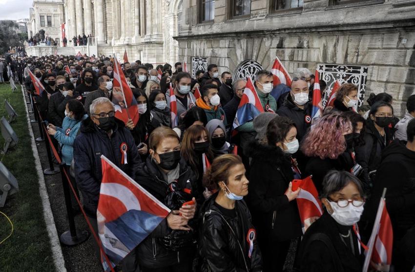 Büyük Önder Atatürk'ü anıyoruz... Saat 9'u 5 geçe hayat durdu!