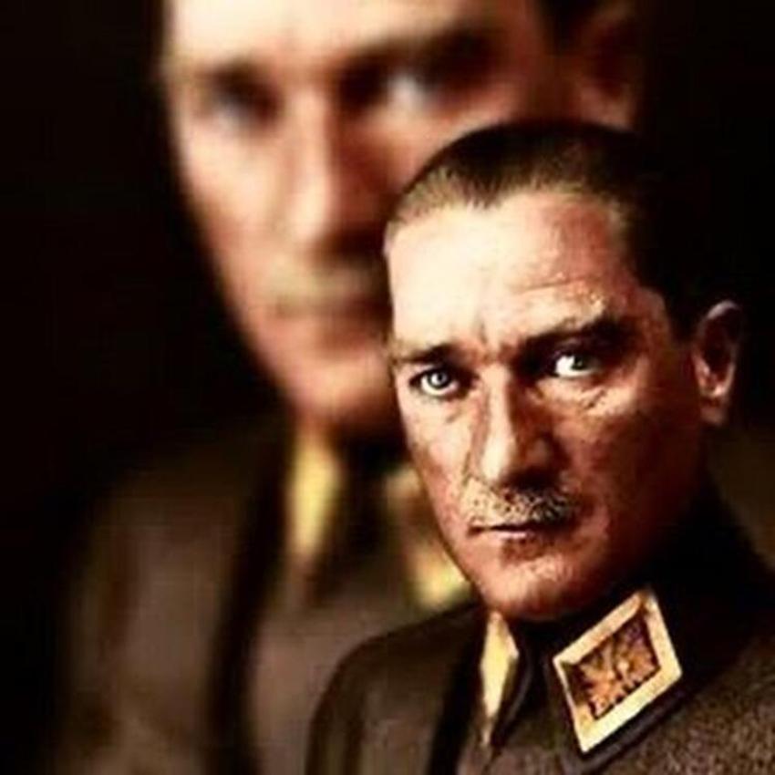 Ünlü isimler 10 Kasım mesajlarını paylaştı! 'Sizi özlemek bizim için alışkanlık'
