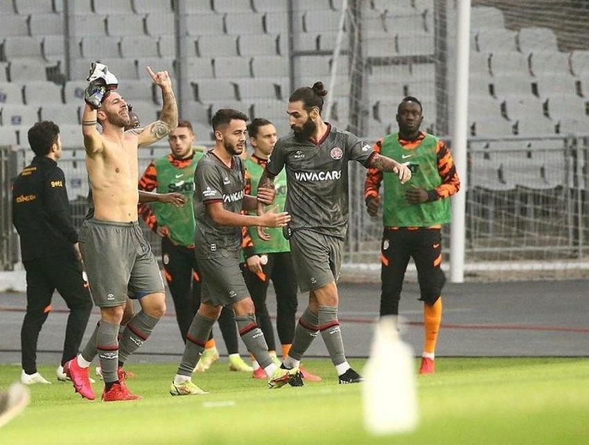 Herkes 6 numara beklerken Fatih Terim Galatasaray'a bir kanat forvet bir 10 numara getiriyor! Tıpkı Morutan-Cicaldau gibi transfer edilecek