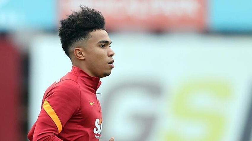 'Bırakın beni gideyim' deyince Fatih Terim ile Burak Elmas zevkten dört köşe oldu! Assunçao Aytaç olmadı işte Galatasaray'ın yeni 6 numarası