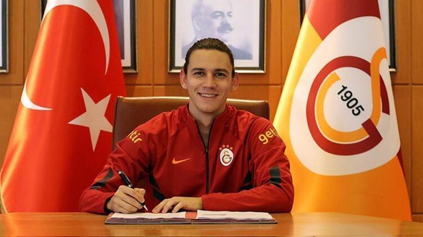'Bırakın beni gideyim' deyince Fatih Terim ile Burak Elmas zevkten dört köşe oldu! Assunçao Aytaç olmadı işte Galatasaray'ın yeni 6 numarası