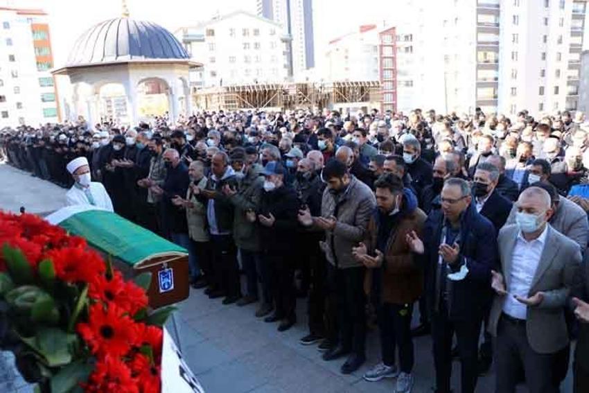 Türkiye samuray kılıcıyla öldürülen Başak Cengiz’e ağladı 