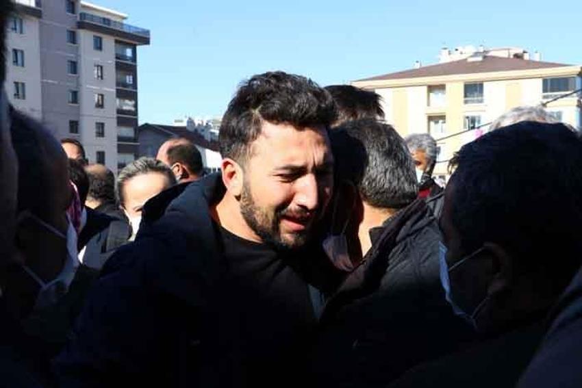 Türkiye samuray kılıcıyla öldürülen Başak Cengiz’e ağladı 