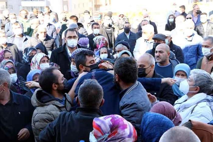 Türkiye samuray kılıcıyla öldürülen Başak Cengiz’e ağladı 