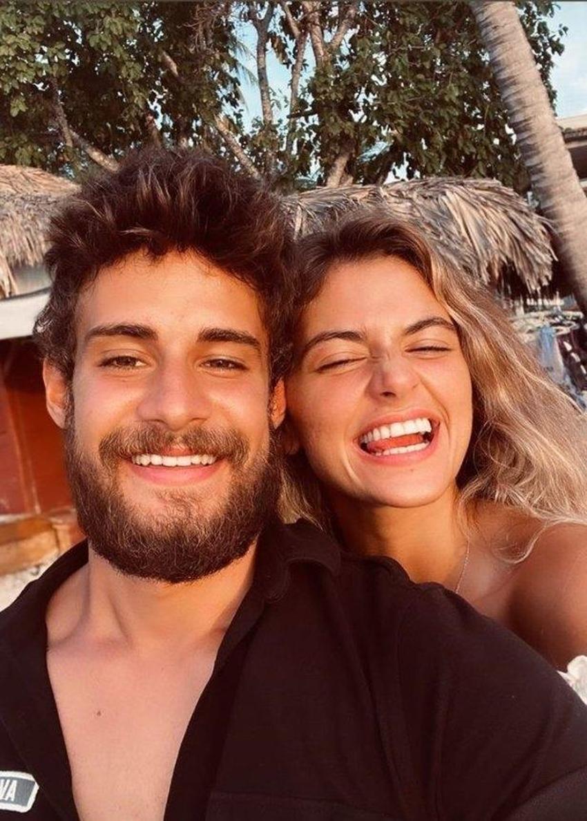 Survivor'dan bir aşk bombası daha çıktı! Batuhan Karacakaya o yarışmacı ile yakalandı...