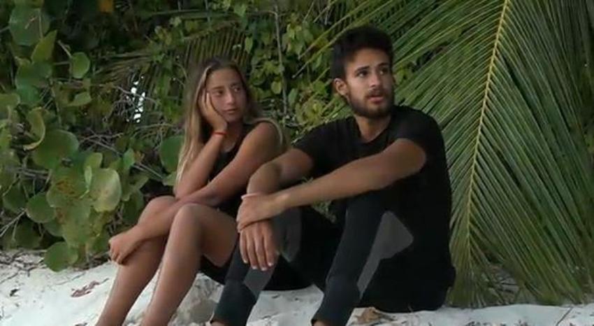 Survivor'dan bir aşk bombası daha çıktı! Batuhan Karacakaya o yarışmacı ile yakalandı...