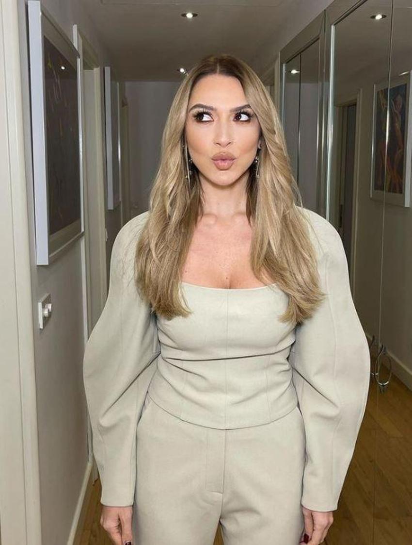 Mehmet Dinçerler'in Hadise'nin fotoğrafına yaptığı yorum gündem oldu!