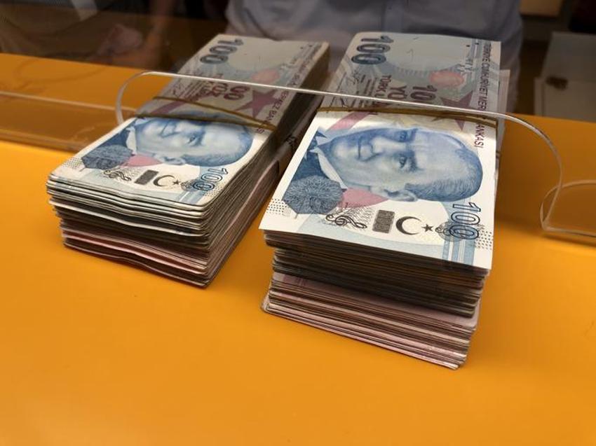 Kredi faiz oranları değişti ve belli oldu! Bankalar resmen duyurdu: İhtiyaç, konut, taşıt kredisi...