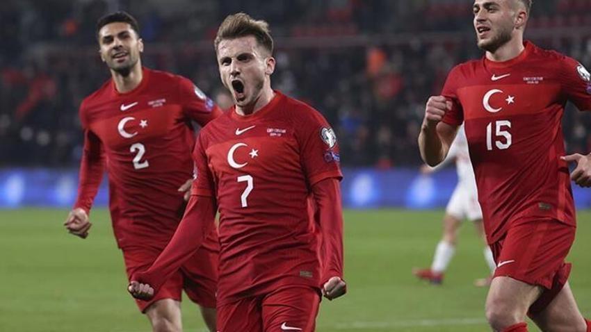 Halil Dervişoğlu'nu, Burak Yılmaz'ı, 6-0'ı değil Türkiye Kerem Aktürkoğlu'nu konuşuyor! Öyle bir bonservis bedeli biçtiler ki...