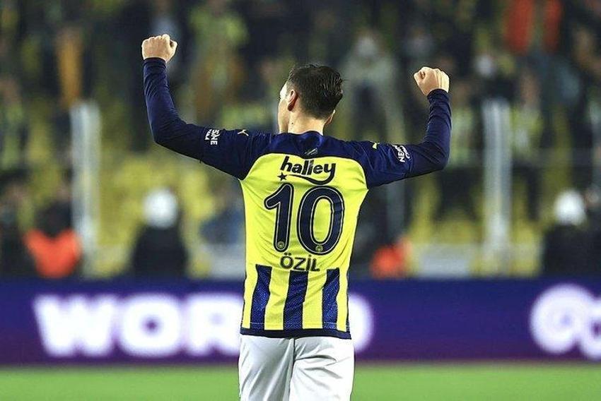 Ali Koç 'Bize golcü lazım' dedi Sergen Yalçın'ın listesindeki yıldızı gündemine aldı! Fenerbahçe Vedat Muriç'e transfer edemezse 'B' planı hazır