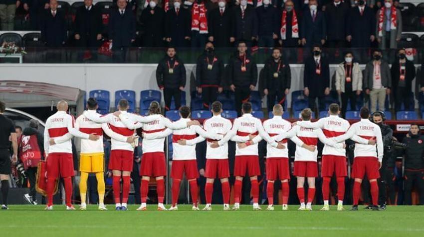 Karadağ - Türkiye maçına 1 gün kala Radulovic'ten ses getiren açıklama! 'Grupta Türkiye değil o takım lider olsun'