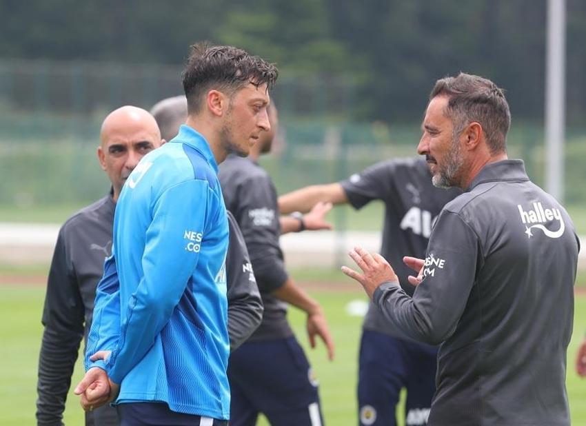 Mesut Özil sosyal medyada Ali Koç canlı yayında tepki göstermişti! Bu sefer Vitor Pereira patladı 'Ne Mesut'u; Hulk, Oscar, Arnautovic'le...'