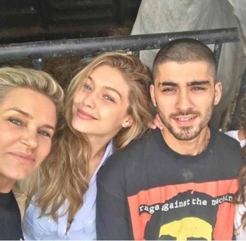Zayn Malik, Gigi Hadid'e yalvarmaya başladı!