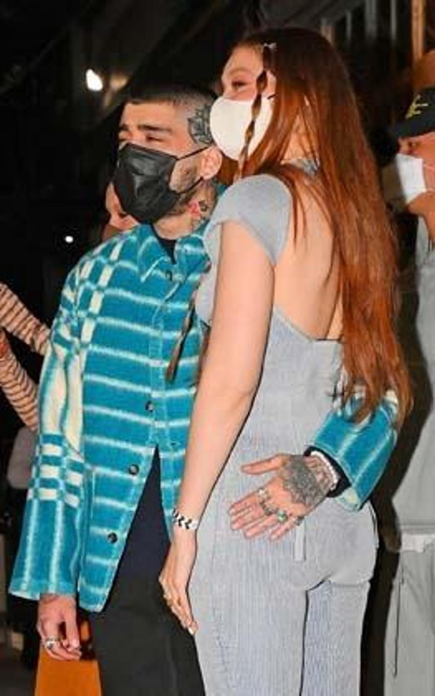 Zayn Malik, Gigi Hadid'e yalvarmaya başladı!