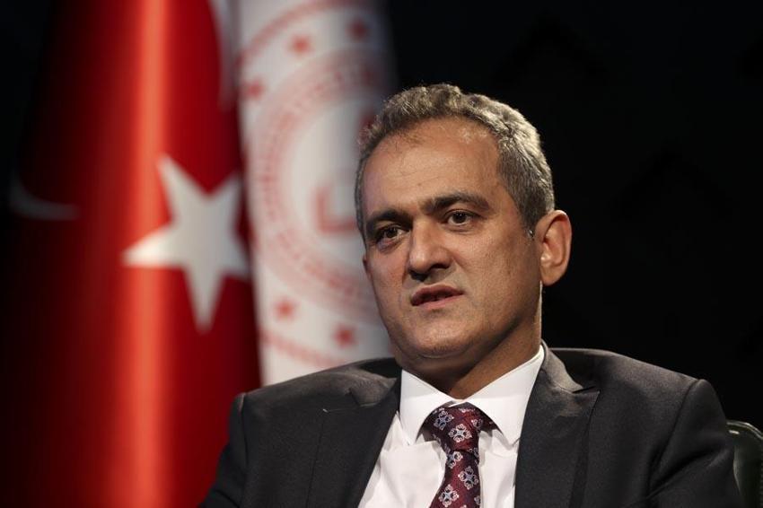 MEB resmen duyurdu! Yasak geldi ve 5 yıl kararı...