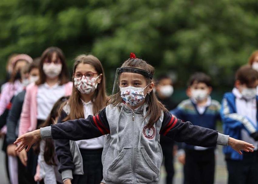 MEB resmen duyurdu! Yasak geldi ve 5 yıl kararı...